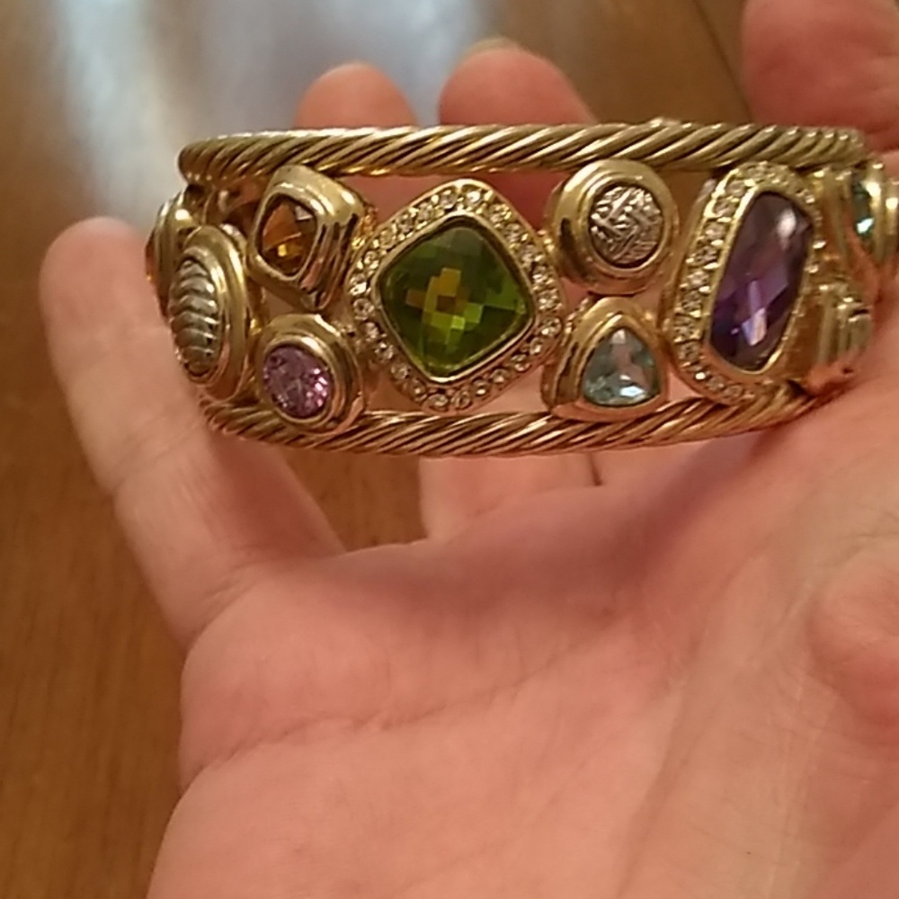 Bracelet multi colored stones